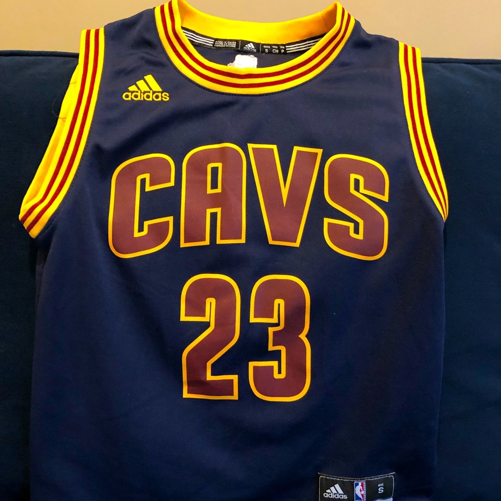 NBA LeBron James Cavs Jersey for kids.